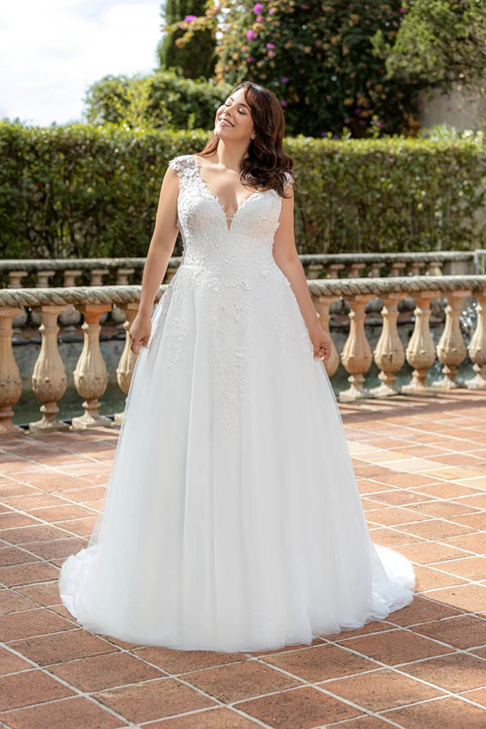 robe-de-mariee-curvy-258-01-3.jpg