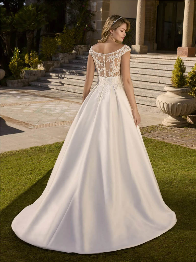 robe-de-mariee-pronovias-group-jaslynn-2.jpg