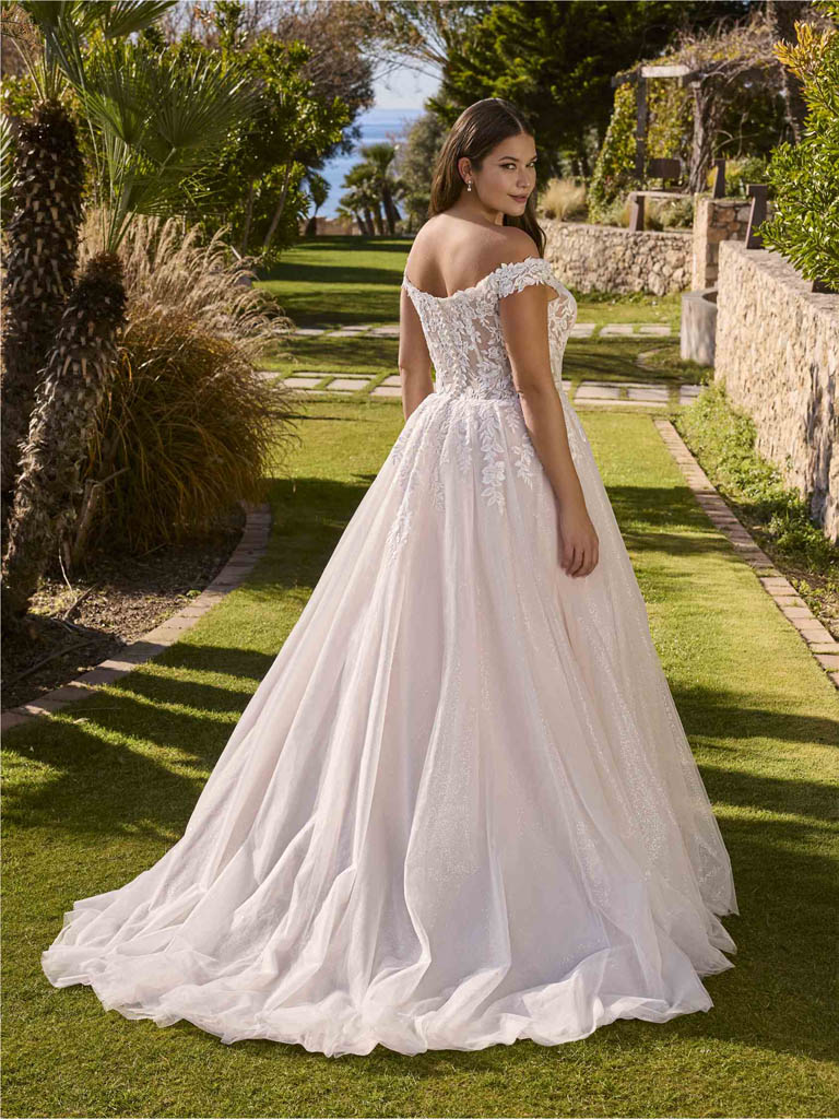 robe-de-mariee-pronovias-group-lelies-3.jpg