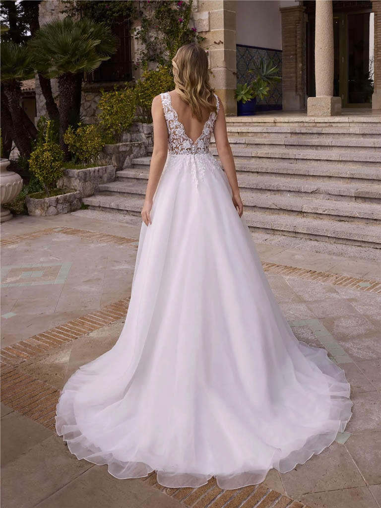 robe-de-mariee-pronovias-group-opsis-2.jpg
